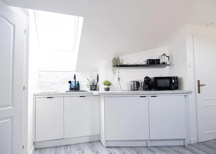 Rentero Artsy Roof In Centre *